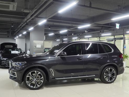 BMW X5 xDrive 40i xLine — пробег 54 200 км — фото 2 из 5