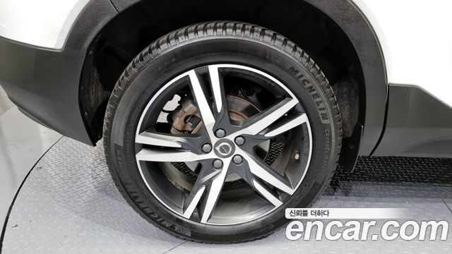 Volvo XC40 из Кореи Encar