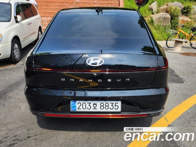 Hyundai Grandeur Calligraphy — пробег 950 км — фото 4 из 5