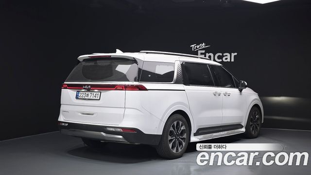 Kia Carnival из Кореи Encar