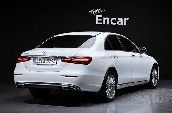 Mercedes-Benz E-Class E250 Exclusive — пробег 24 803 км — фото 2 из 5