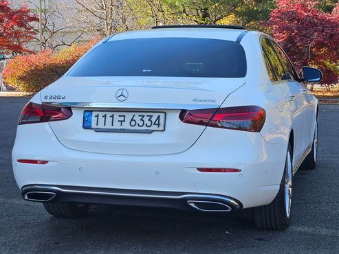 Mercedes-Benz E-Class E220d 4MATIC Exclusive — пробег 62 681 км — фото 5 из 5