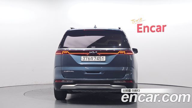 Kia Carnival из Кореи Encar