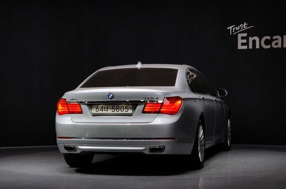 BMW 7-Series 740d xDrive — пробег 185 507 км — фото 4 из 5