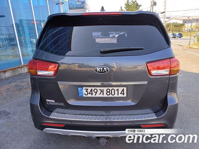 Kia Carnival 9-seater Prestige — пробег 156 960 км — фото 4 из 5