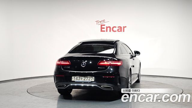 Mercedes-Benz E-Class E450 4MATIC Coupe — пробег 118 000 км — фото 4 из 5