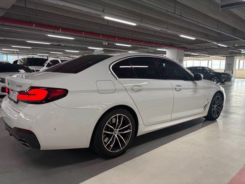BMW 5-Series 520i M Sport — пробег 80 429 км — фото 2 из 5
