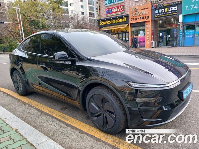 Tesla Model Y RWD — пробег 765 км — фото 3 из 5