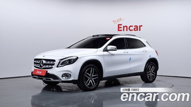 Mercedes-Benz GLA-Class GLA220 Premium — пробег 44 173 км — фото 1 из 5