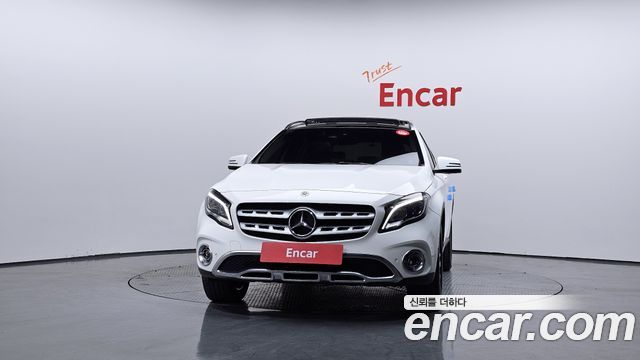 Mercedes-Benz GLA-Class GLA220 Premium — пробег 44 173 км — фото 3 из 5