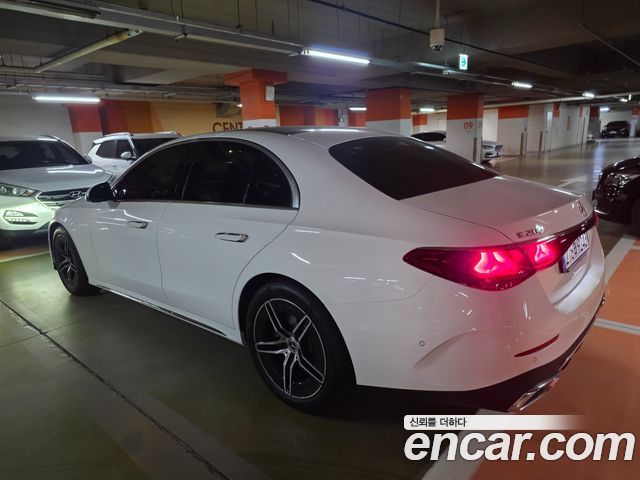 Mercedes-Benz E-Class E200 AMG Line — пробег 500 км — фото 4 из 5