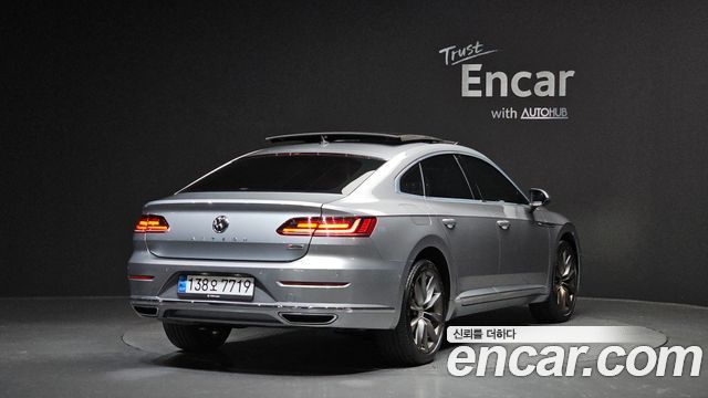 Volkswagen Arteon 2.0 TDI Presige 4Motion — пробег 106 233 км — фото 2 из 5