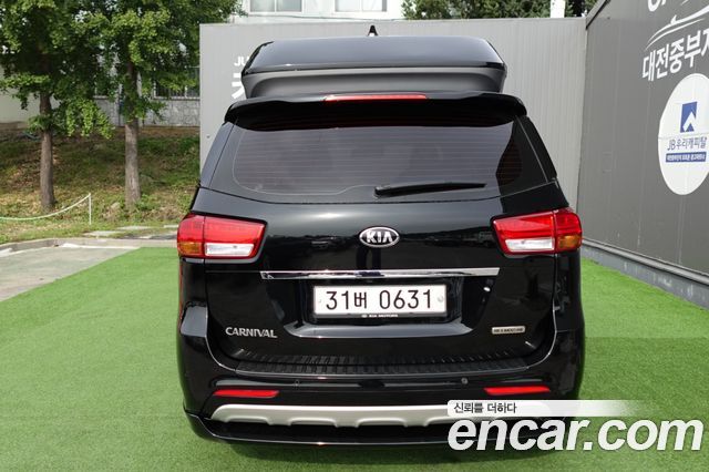 Kia Carnival из Кореи Encar