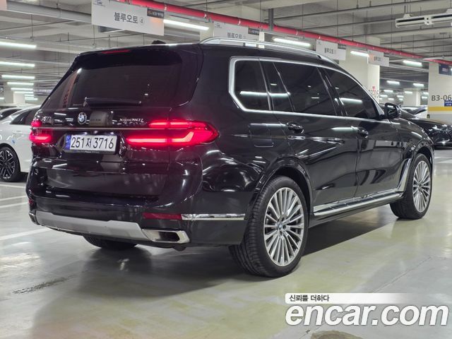 BMW X7 xDrive 40i Design Pure Excellence 6-Seater — пробег 24 000 км — фото 4 из 5