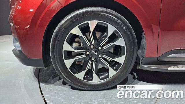 Kia Carnival 7-Seater Hi-Limousine Signature — пробег 78 575 км — фото 5 из 5