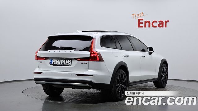 Volvo V60 из Кореи Encar
