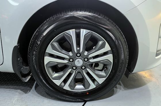 Kia Carnival Gasoline 11-Seater Prestige — пробег 50 023 км — фото 5 из 5