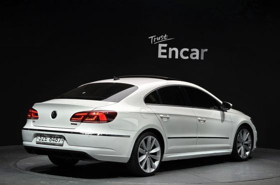 Volkswagen CC 2.0 TDI BlueMotion R-Line — пробег 104 706 км — фото 2 из 5