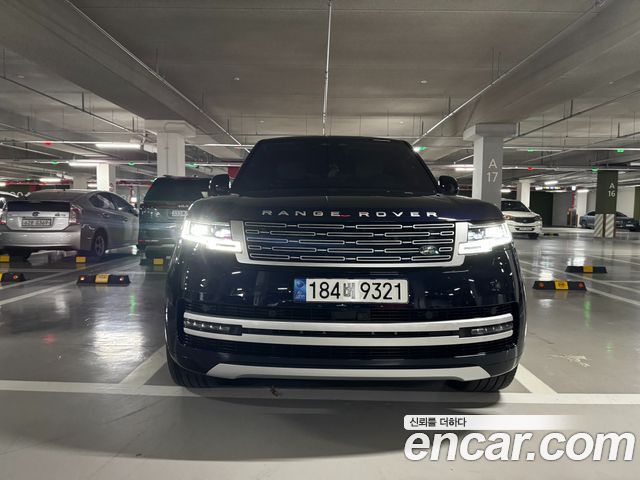 Land Rover Range Rover P530 Autobiography Long Wheel Base — пробег 33 000 км — фото 3 из 5