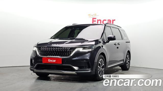 Kia Carnival 9-Seater Noblesse — пробег 10 012 км — фото 1 из 5