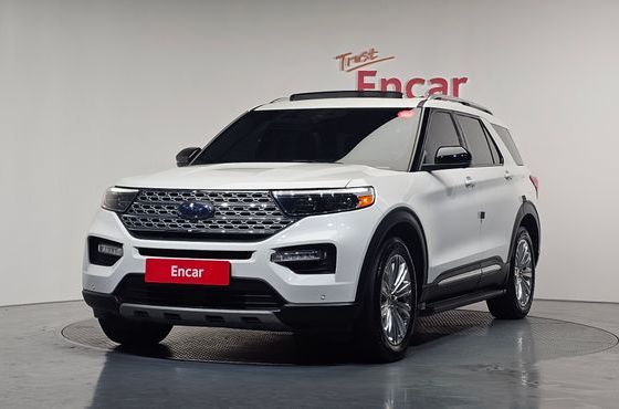 Ford Explorer 2.3 LimIted 4WD — пробег 44 803 км — фото 1 из 5