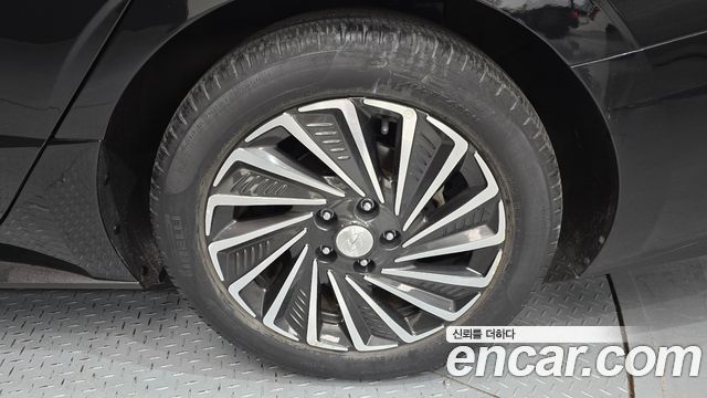 Hyundai Sonata Premium Millennial — пробег 93 720 км — фото 5 из 5