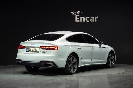 Audi A5 40 TFSI Quattro Sportback — пробег 74 802 км — фото 2 из 5