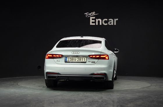 Audi A5 40 TFSI Quattro Sportback — пробег 74 802 км — фото 4 из 5