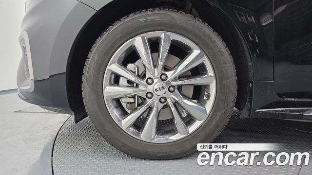 Kia Carnival Gasoline 9-Seater Prestige — пробег 71 420 км — фото 5 из 5