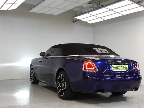 Rolls-Royce Dawn 6.6 V12 Black Badge — пробег 27 000 км — фото 3 из 5