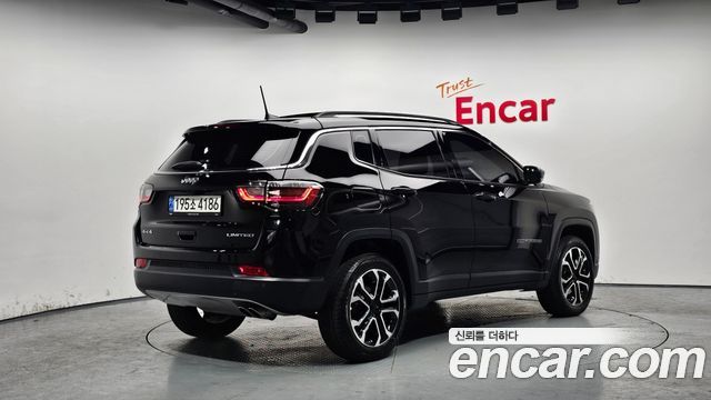 Jeep Compass 2.4 Limitied AWD — пробег 20 317 км — фото 2 из 5