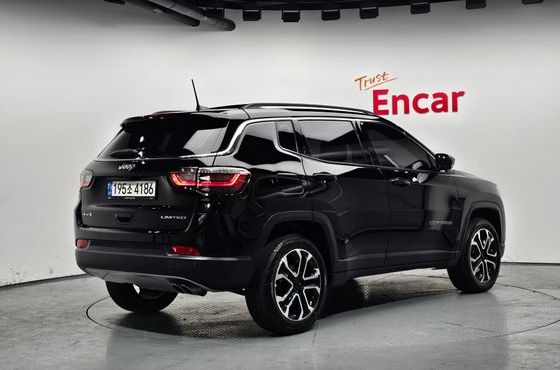 Jeep Compass 2.4 Limitied AWD — пробег 20 317 км — фото 2 из 5