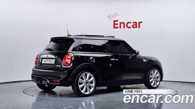 Mini Cooper Kings Load Edition — пробег 19 807 км — фото 2 из 5