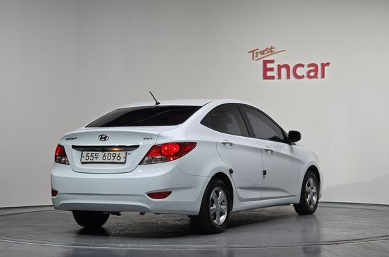 Hyundai Accent 1.4 VVT Premier — пробег 93 881 км — фото 2 из 5