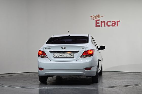 Hyundai Accent 1.4 VVT Premier — пробег 93 881 км — фото 4 из 5