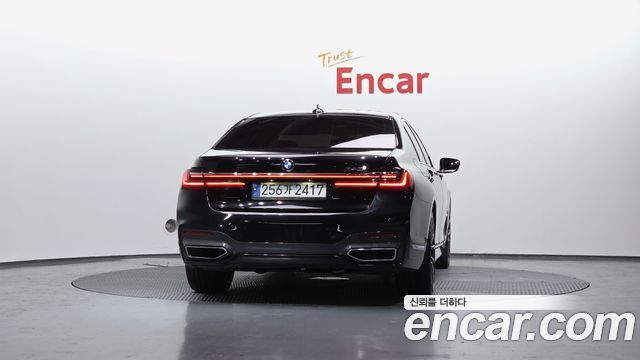 BMW 7-Series 740i M Sport — пробег 104 543 км — фото 4 из 5