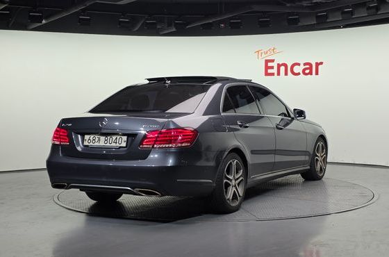 Mercedes-Benz E-Class E250 BlueTec 4MATIC AV — пробег 122 234 км — фото 2 из 5