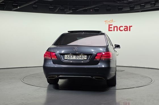 Mercedes-Benz E-Class E250 BlueTec 4MATIC AV — пробег 122 234 км — фото 4 из 5