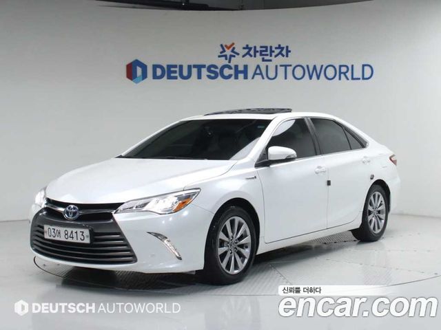 Toyota Camry 2.5 XLE Hybrid — пробег 99 295 км — фото 1 из 5