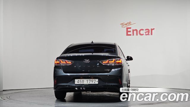 Hyundai Sonata Premium — пробег 202 985 км — фото 4 из 5
