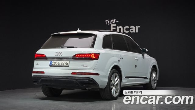 Audi Q7 45 TDI Quattro Premium — пробег 61 905 км — фото 2 из 5