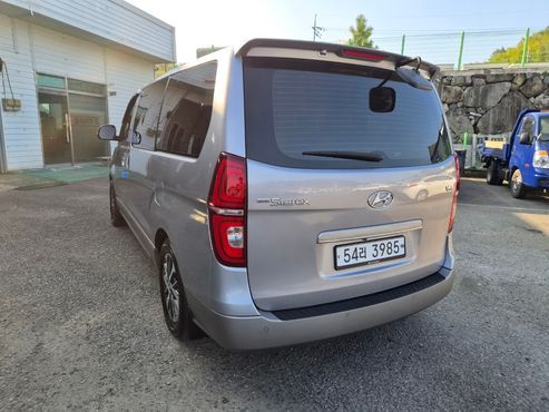 Hyundai Starex Urban 9-Seater Exclusive — пробег 154 673 км — фото 4 из 5