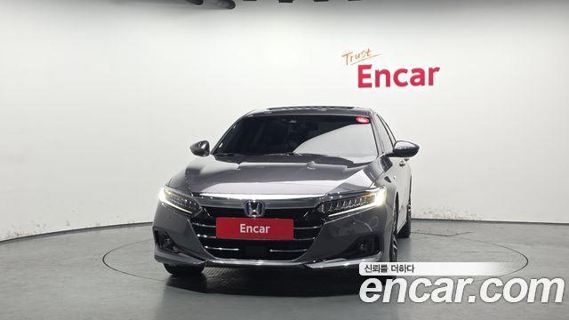 Honda Accord 2.0 Hybrid Touring — пробег 38 661 км — фото 3 из 5