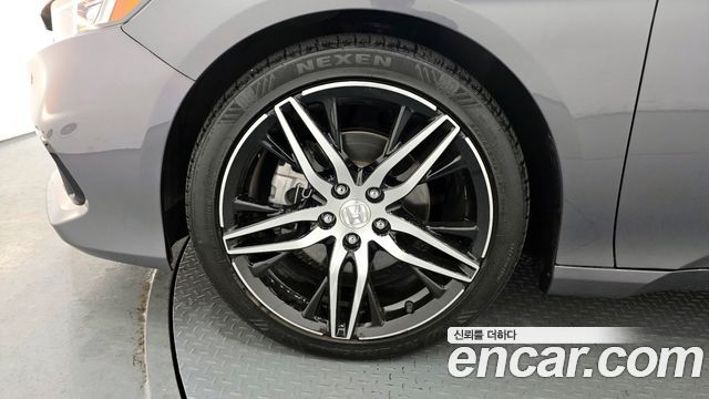 Honda Accord 2.0 Hybrid Touring — пробег 38 661 км — фото 5 из 5