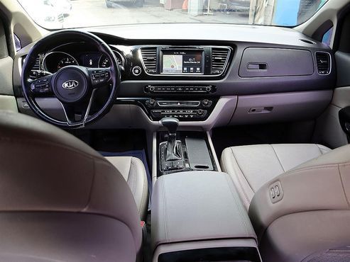 Kia Carnival 9-seater Noblesse — пробег 185 169 км — фото 5 из 5