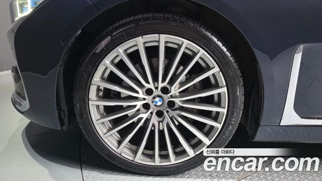BMW 7-Series 730d xDrive Design Pure Excellence — пробег 104 596 км — фото 5 из 5