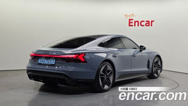 Audi RS e-tron GT из Кореи Encar
