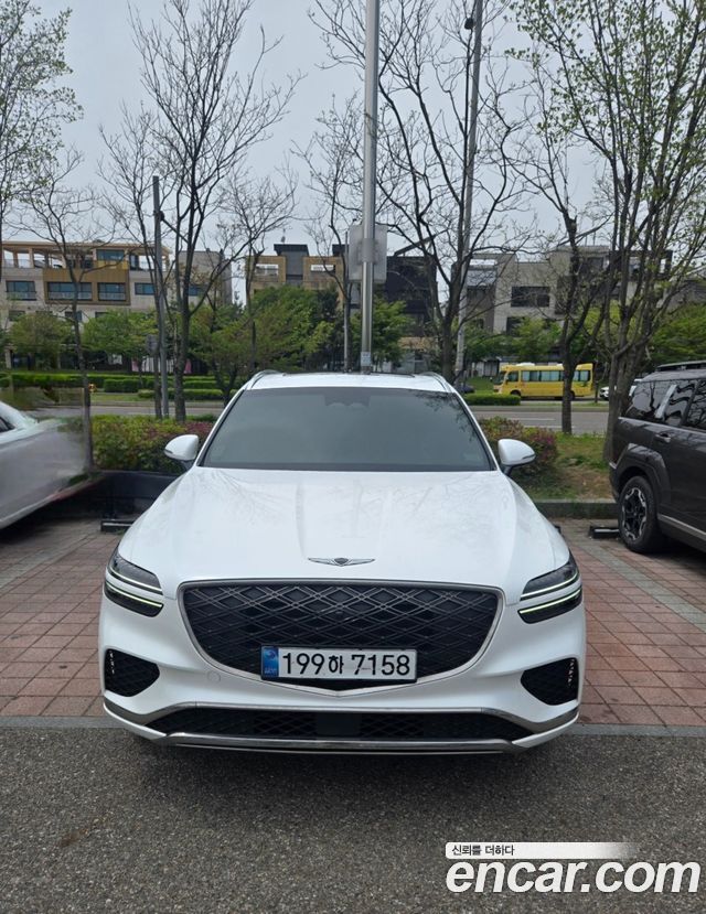 Genesis GV70 2.5T Gasoline 2WD — пробег 60 000 км — фото 1 из 5