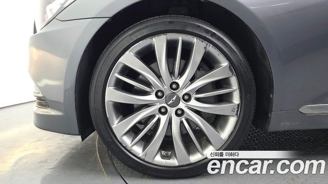 Hyundai Genesis из Кореи Encar