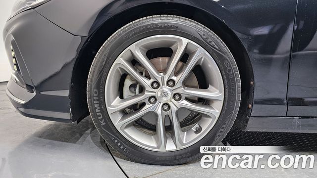Hyundai Sonata 2.0 Premium Special — пробег 179 464 км — фото 5 из 5